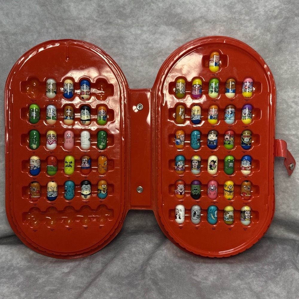 Vintage Mighty Beanz Case With 54 Beans 14" Red Case Holds 61